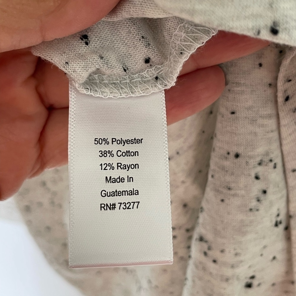 Apt 9/ believe white black speckled high low top with 3/4 sleeves​​​​​​​​​​​ - Picture 5 of 6